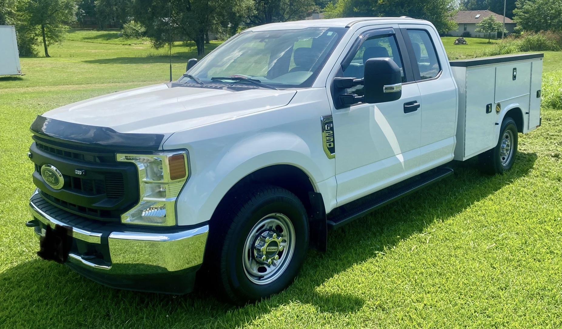 Used 2022 Ford F250 XL w/ Power Equipment Group RWD image 2