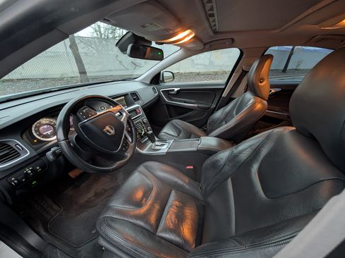 Used 2012 Volvo S60 T5 image 13