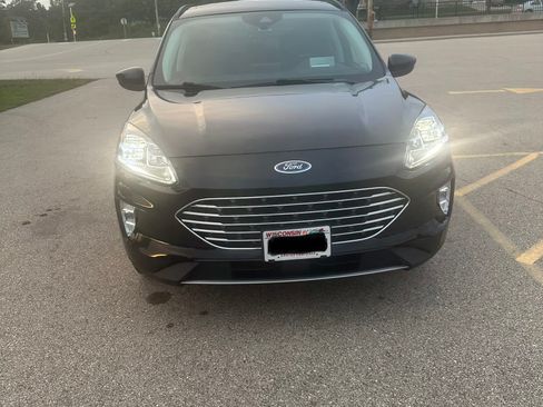 Used 2021 Ford Escape Titanium w/ Titanium Elite Package AWD/4WD image 1