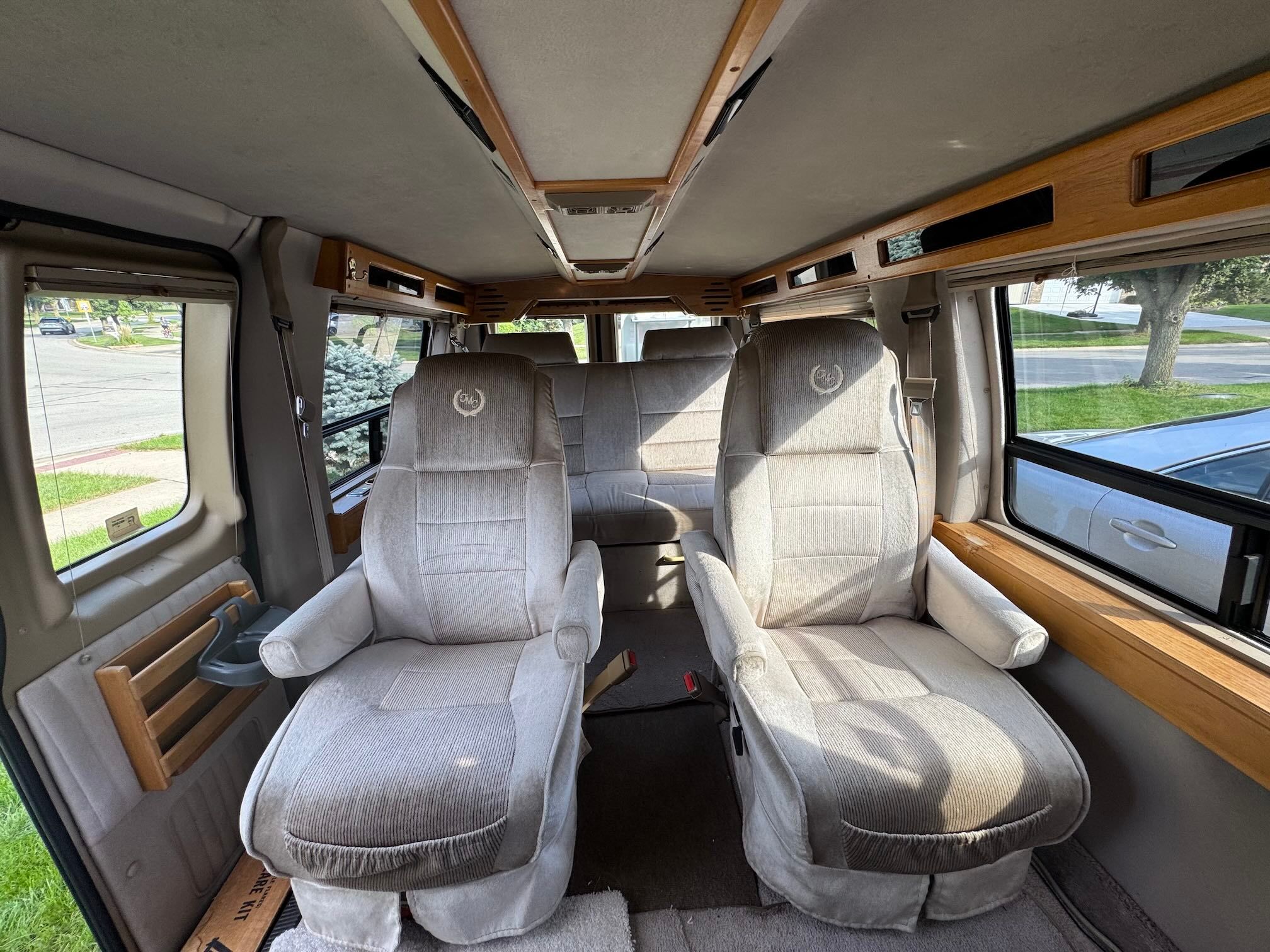 Used 1993 Ford E-150 and Econoline 150 RWD image 12