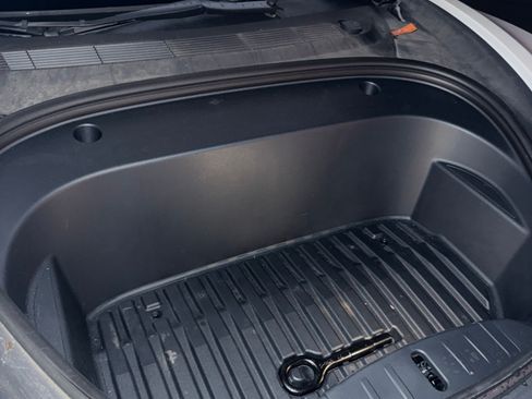 Used 2020 Tesla Model 3 Standard Range Plus image 16