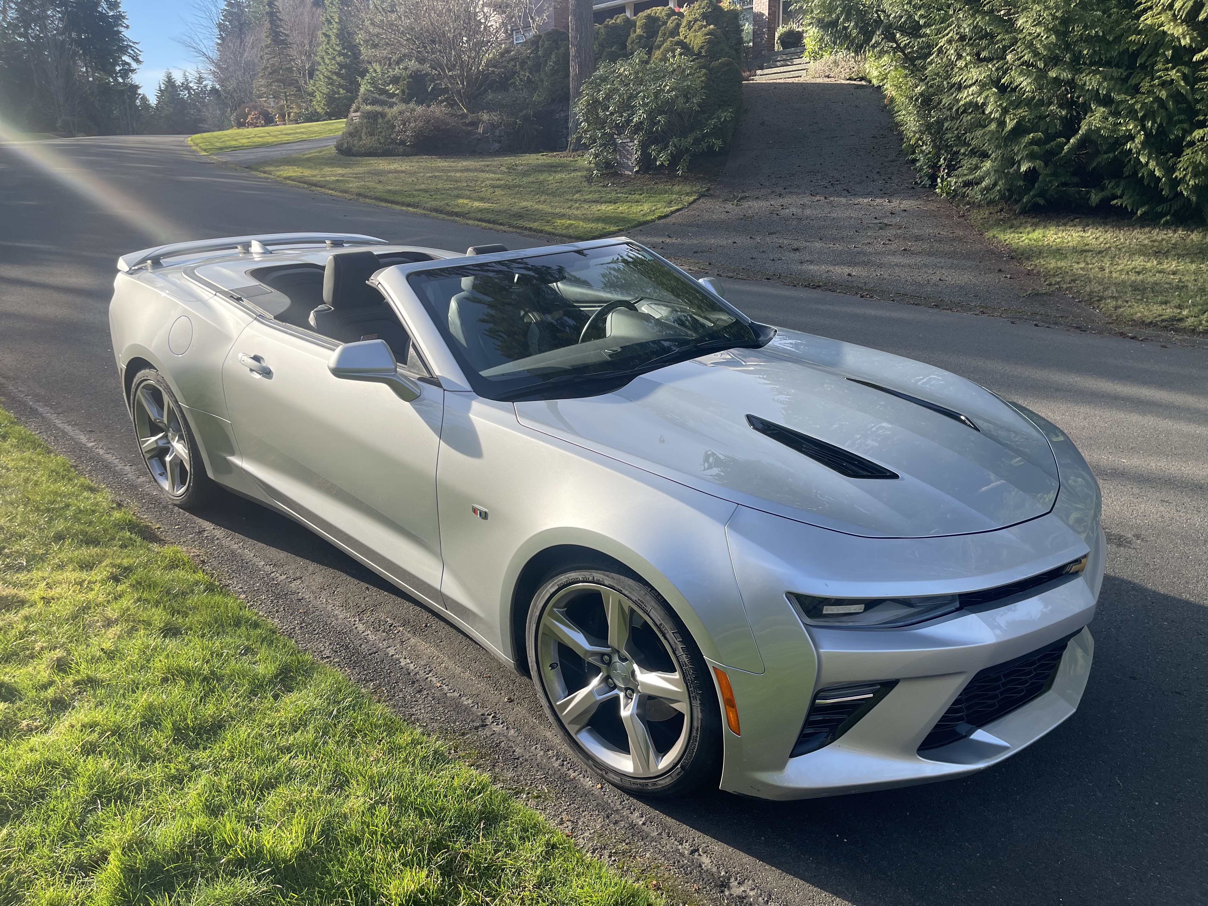 Used 2016 Chevrolet Camaro SS RWD image 23