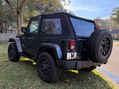 Used 2007 Jeep Wrangler Sahara w/ PWR Convenience Group image 2