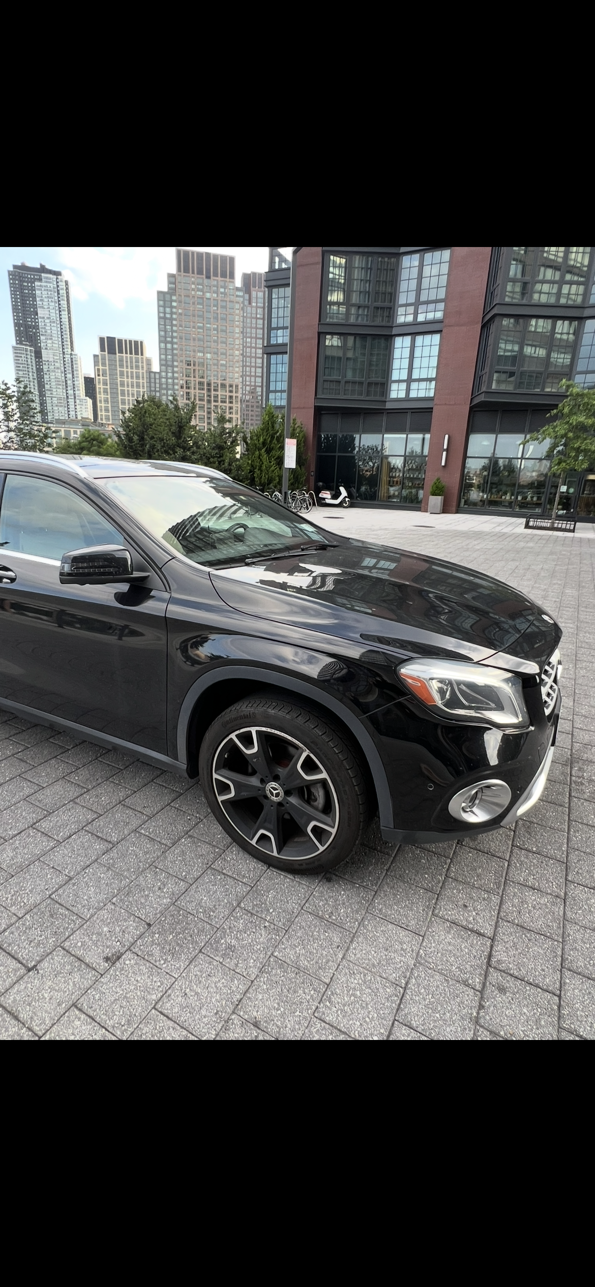 Used 2019 Mercedes-Benz GLA 250 w/ Premium Package image 8