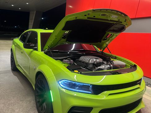 Used 2023 Dodge Charger SRT Hellcat w/ Harman/Kardon Audio Group image 1