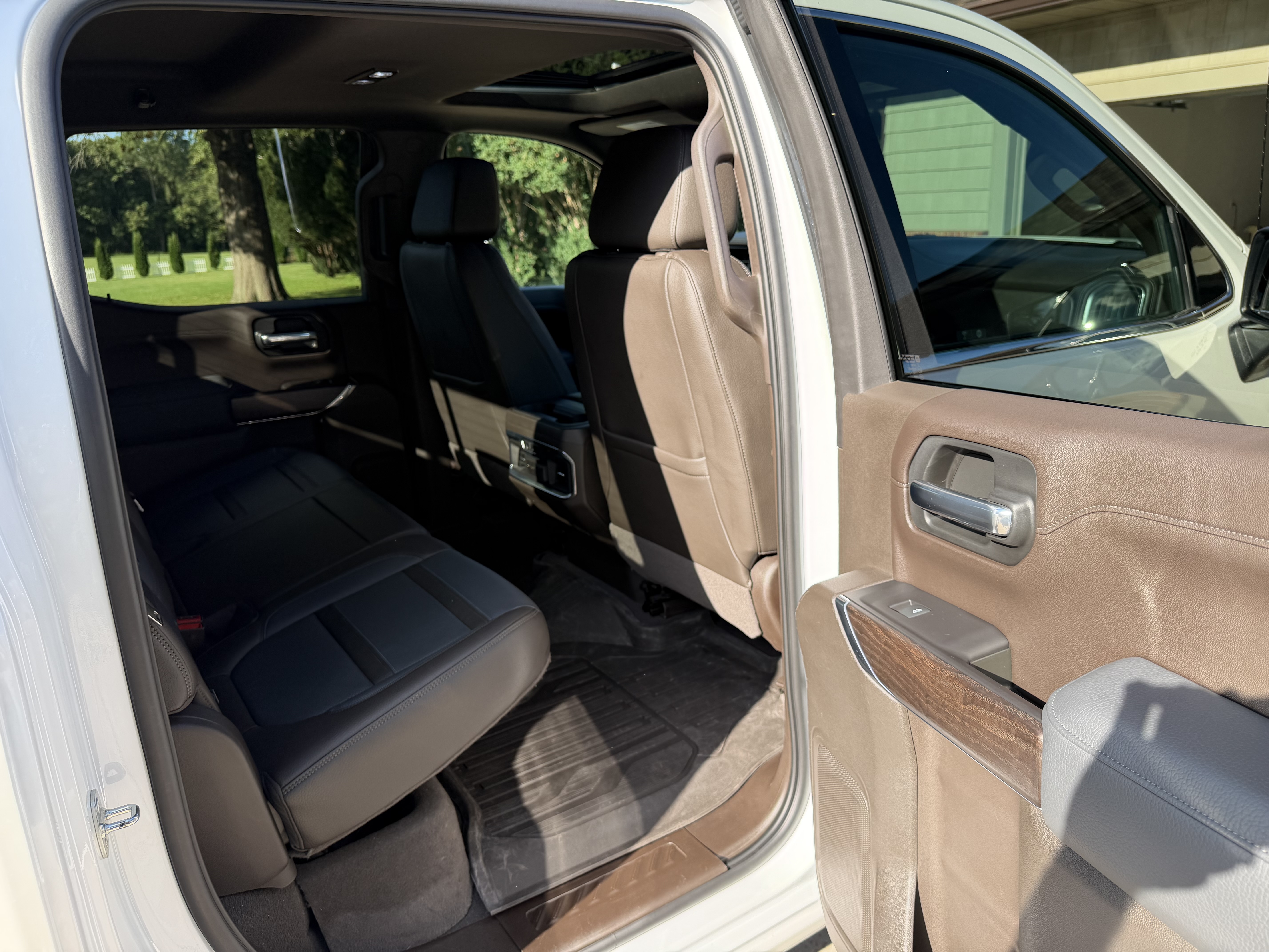 Used 2020 GMC Sierra 1500 Denali w/ Denali Ultimate Package AWD/4WD image 12