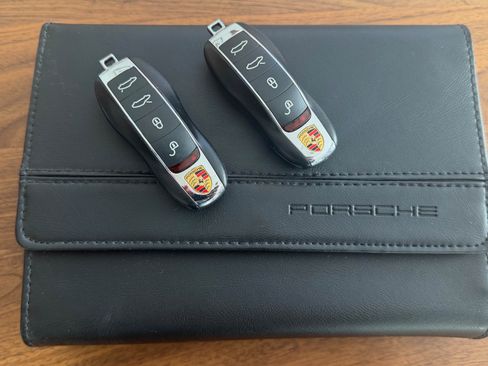 Used 2014 Porsche Cayman S image 16