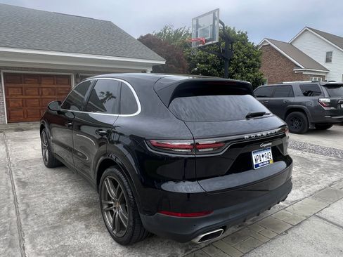 Used 2019 Porsche Cayenne image 6
