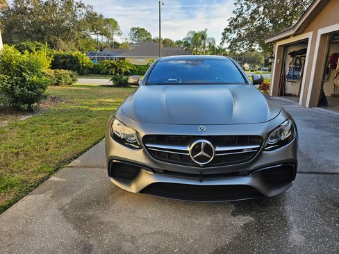 Used 2019 Mercedes-Benz E 63 AMG S image 2