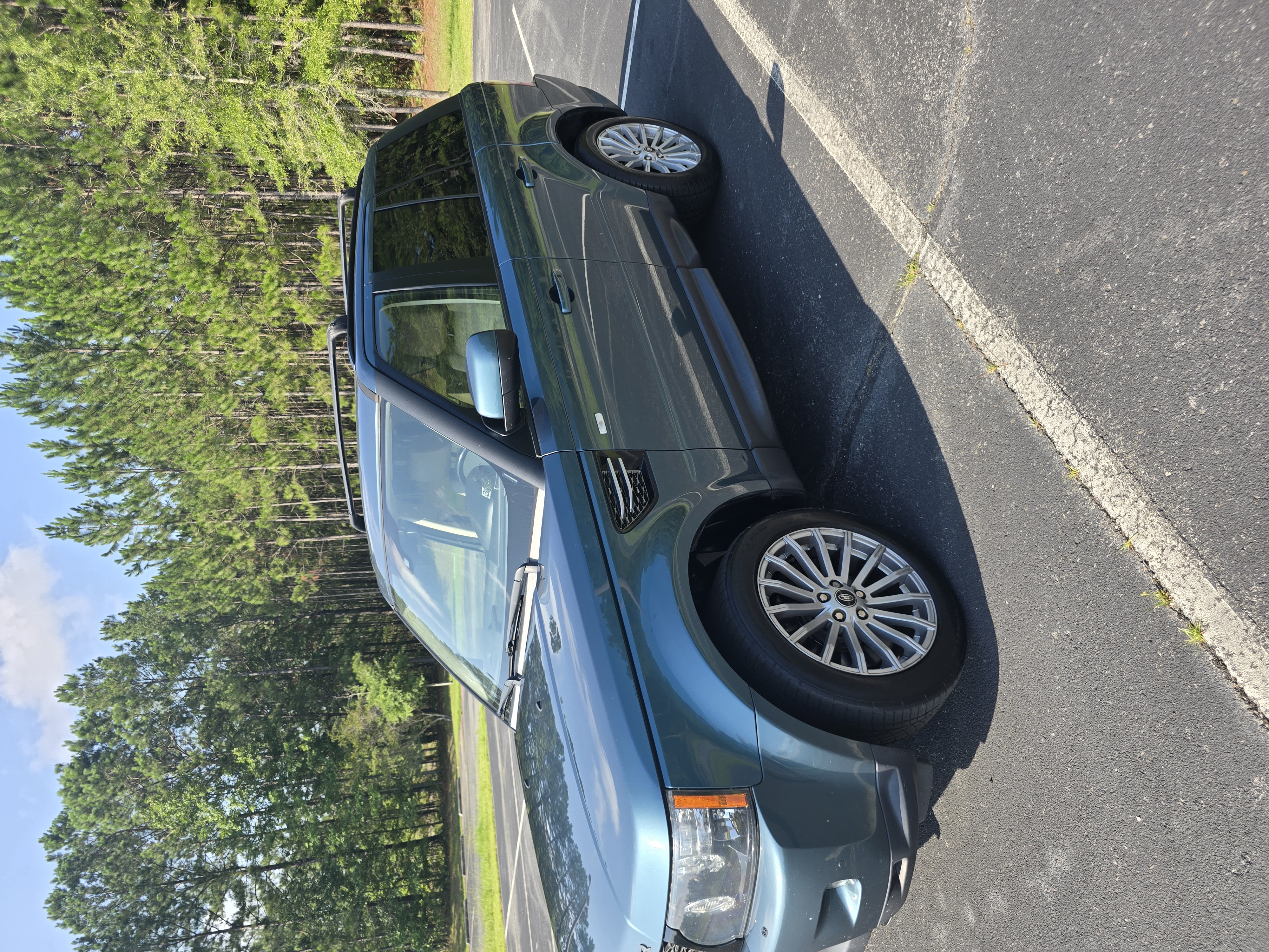 Used 2012 Land Rover Range Rover Sport HSE AWD/4WD image 6