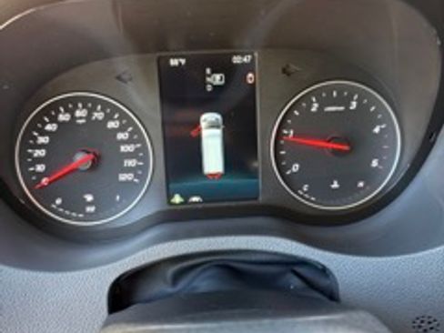 Used 2021 Mercedes-Benz Sprinter 2500 image 14