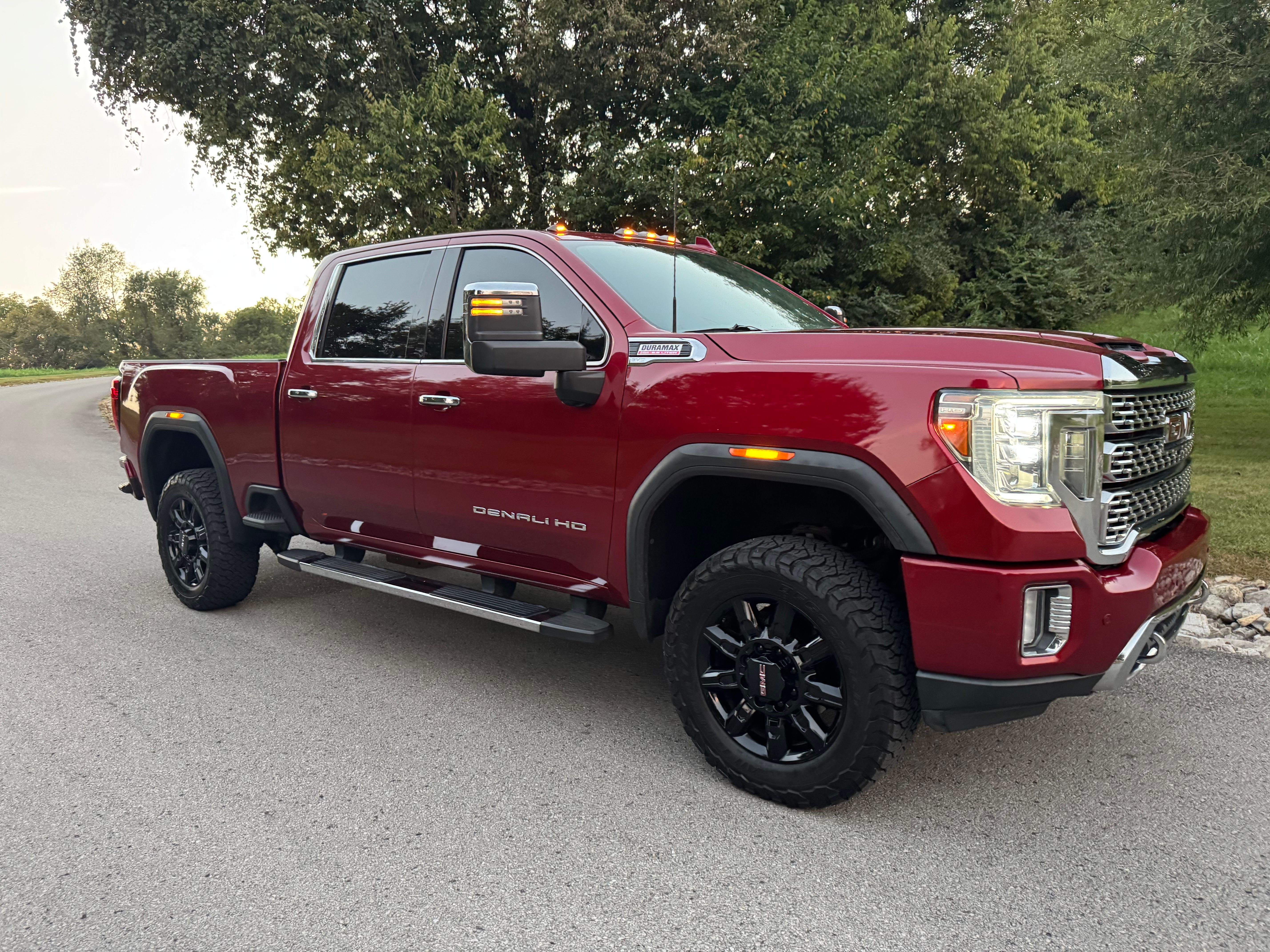 Used 2023 GMC Sierra 2500 Denali w/ Denali Ultimate Package AWD/4WD image 16
