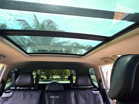 Used 2018 Volkswagen Atlas SEL image 18