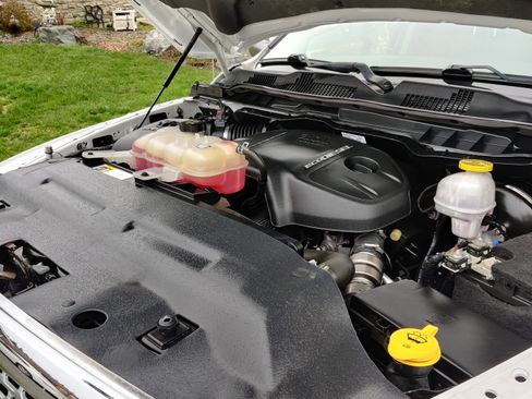 Used 2018 RAM 1500 Laramie w/ Convenience Group image 22