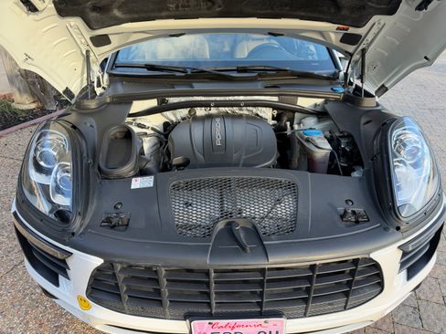 Used 2017 Porsche Macan image 15