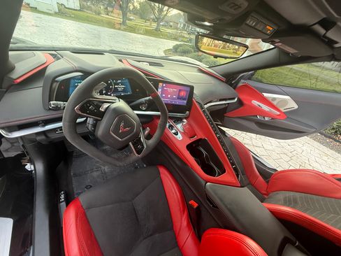 Used 2023 Chevrolet Corvette Stingray Preferred Cpe w/ Z51 Performance Package image 11