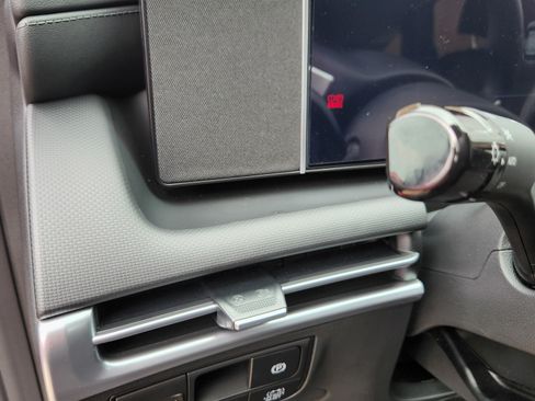 Used 2025 Hyundai Tucson Blue image 26