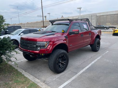 Used 2014 Ford F150 Raptor w/ Equipment Group 801A Luxury image 4