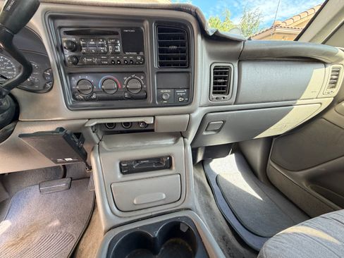 Used 2000 Chevrolet Silverado 1500 LS AWD/4WD image 16