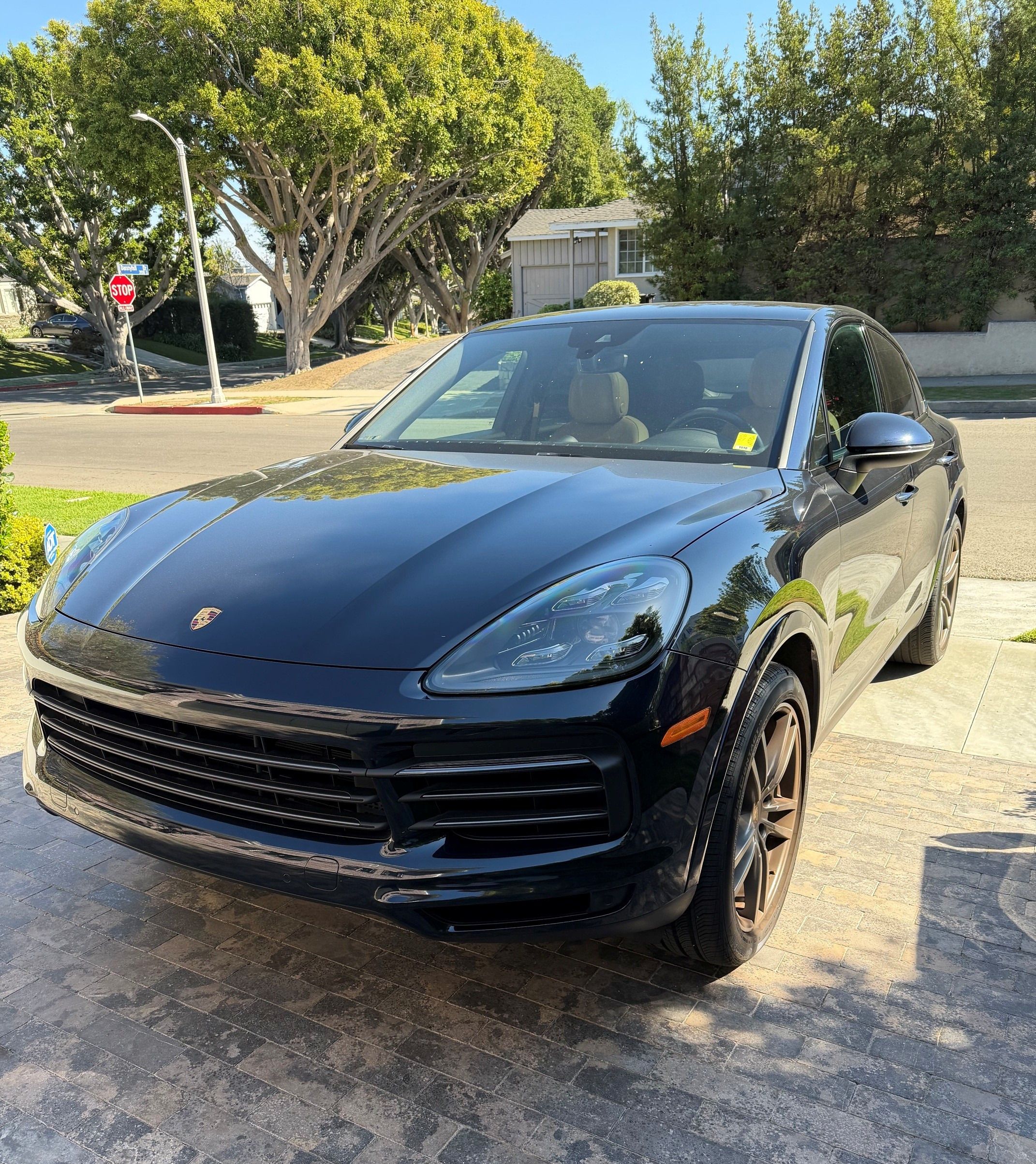Used 2022 Porsche Cayenne S Platinum AWD/4WD image 1