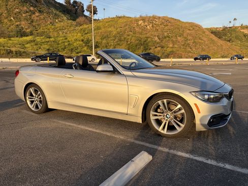 Used 2019 BMW 430i 430i Convertible 2D w/ Convenience Package image 2