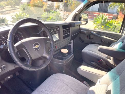 Used 2011 Chevrolet Express 1500 AWD w/ Cold Climate Package image 15