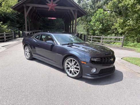 Used 2013 Chevrolet Camaro SS w/ Dusk Special Edition RWD image 1