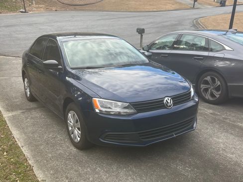 Used 2014 Volkswagen Jetta S image 4