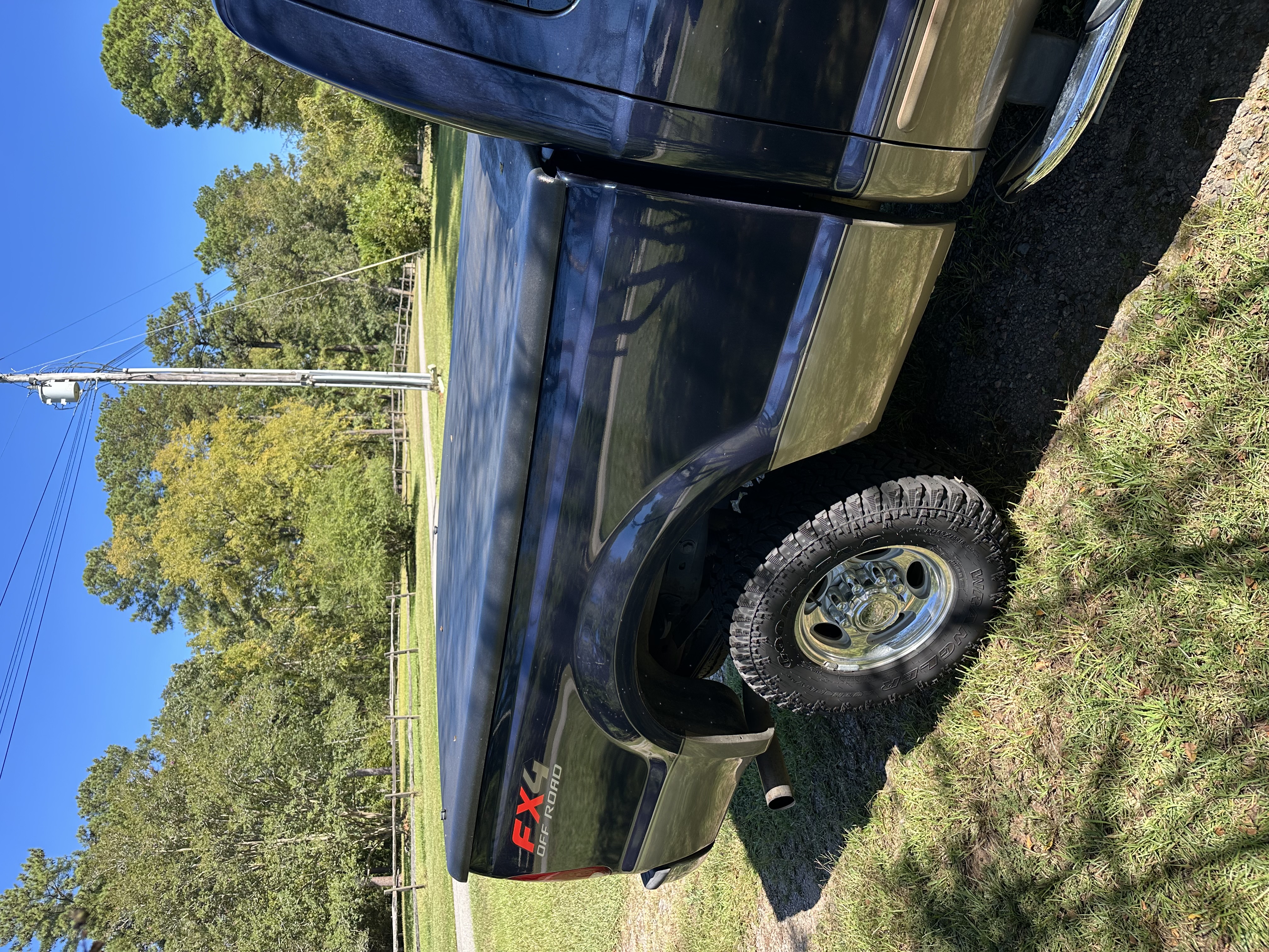 Used 2003 Ford F250 Lariat AWD/4WD image 16