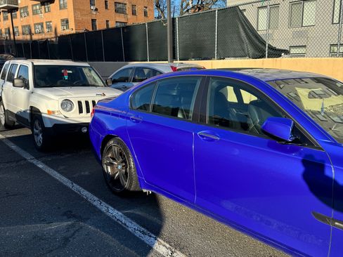 Used 2012 BMW 740i image 11