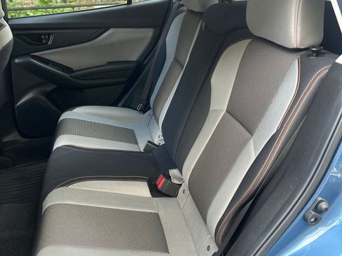 Used 2021 Subaru Crosstrek 2.0i Premium image 9