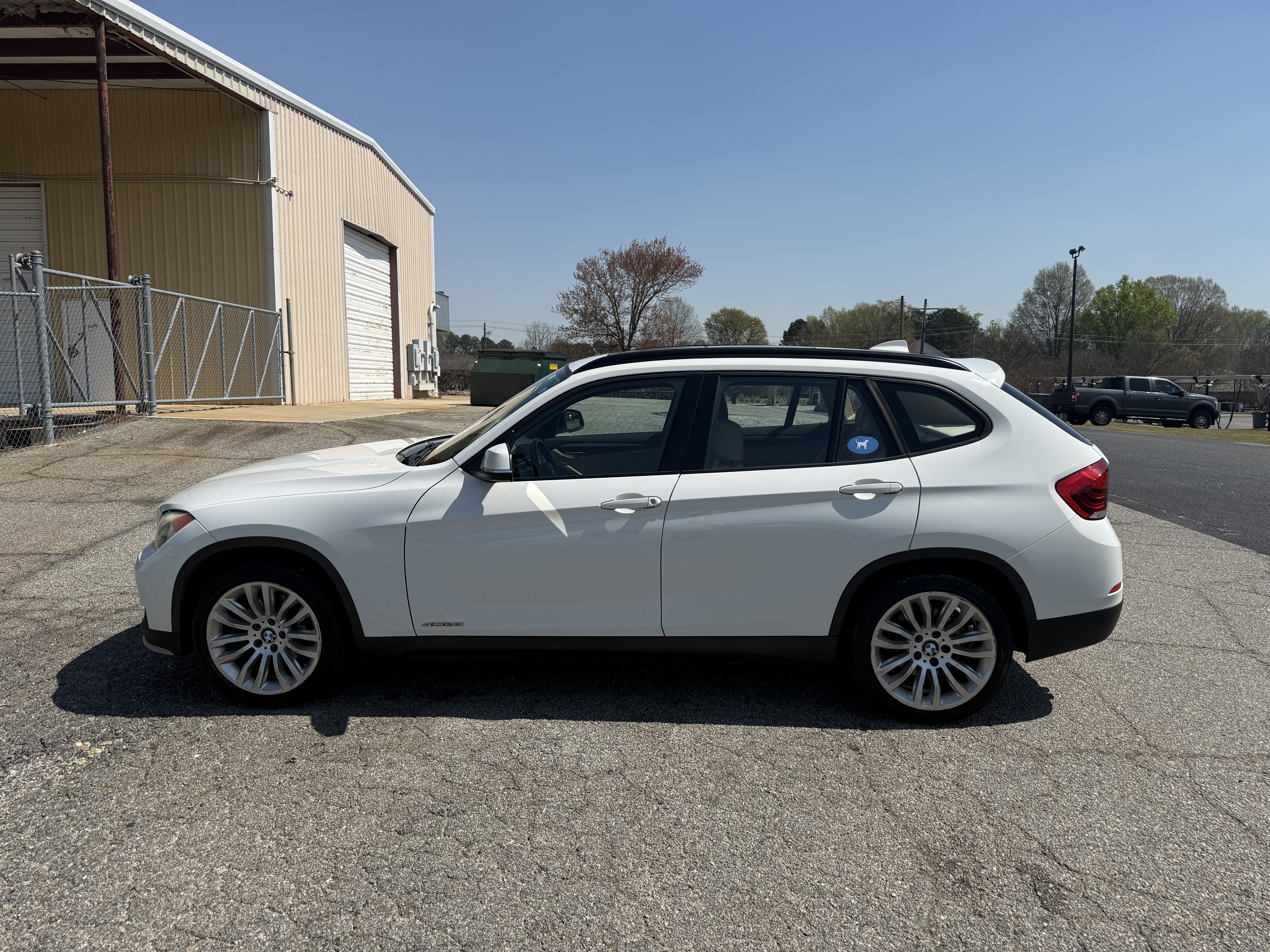 Used 2015 BMW X1 sDrive28i RWD image 4