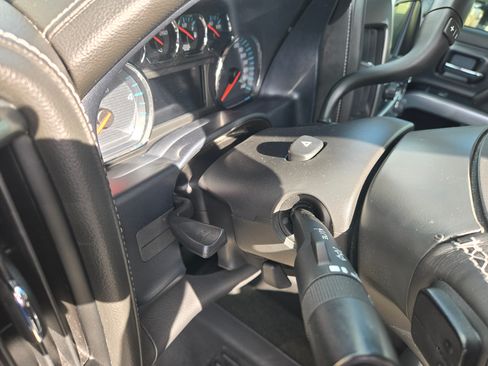 Used 2018 Chevrolet Silverado 2500 LTZ w/ Duramax Plus Package image 10