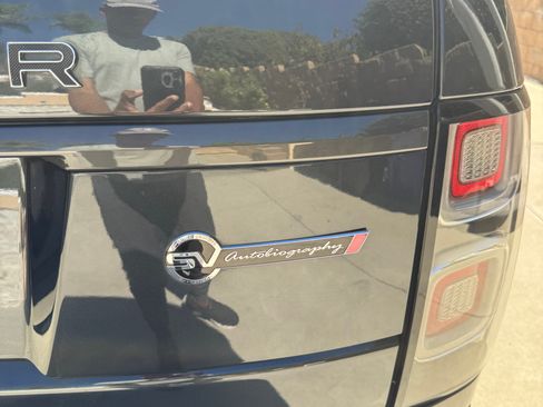 Used 2020 Land Rover Range Rover SV Autobiography Dynamic image 11