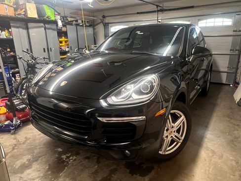 Used 2016 Porsche Cayenne image 27