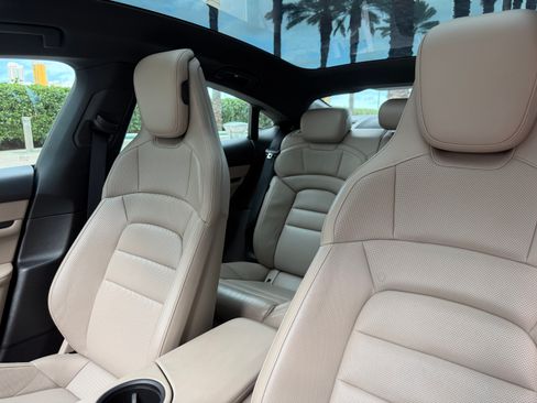 Used 2021 Porsche Taycan RWD image 5