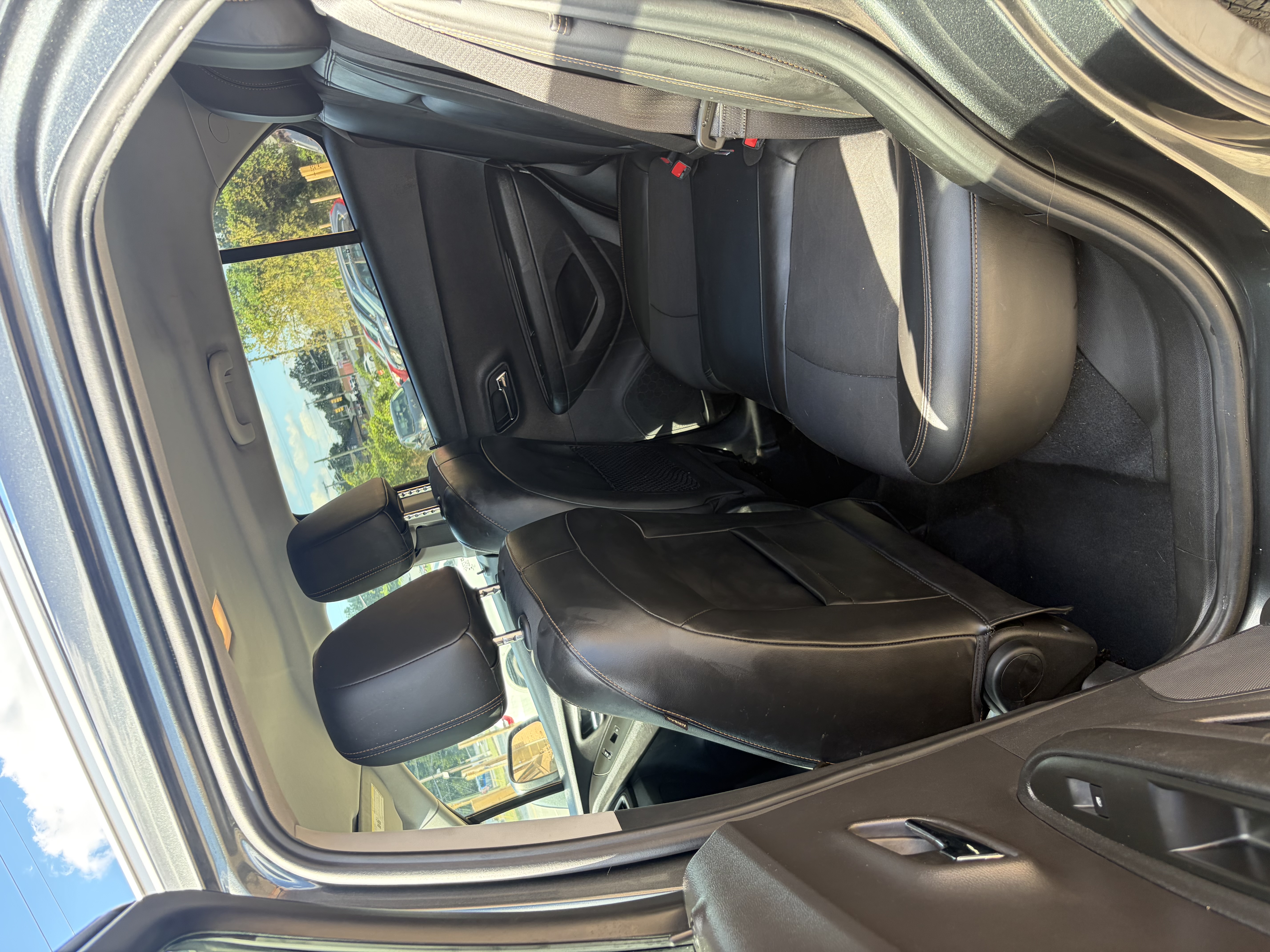 Used 2019 Chevrolet Trax LT w/ LT Convenience Package FWD image 11