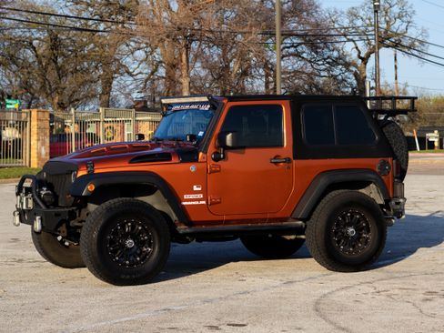 Used 2011 Jeep Wrangler Sport w/ Connectivity Group image 2