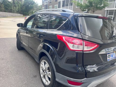 Used 2014 Ford Escape Titanium w/ Equipment Group 401A image 10