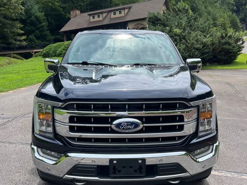 Used 2022 Ford F150 Lariat image 2