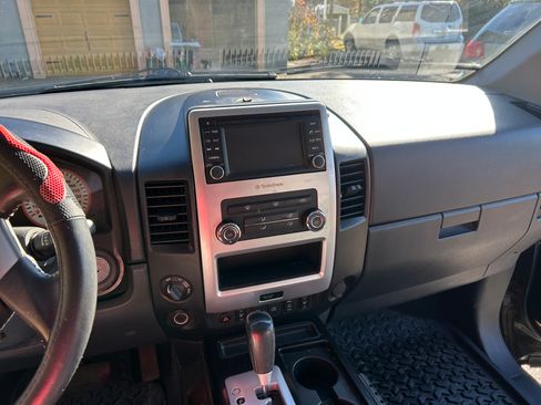 Used 2014 Nissan Titan PRO-4X image 8