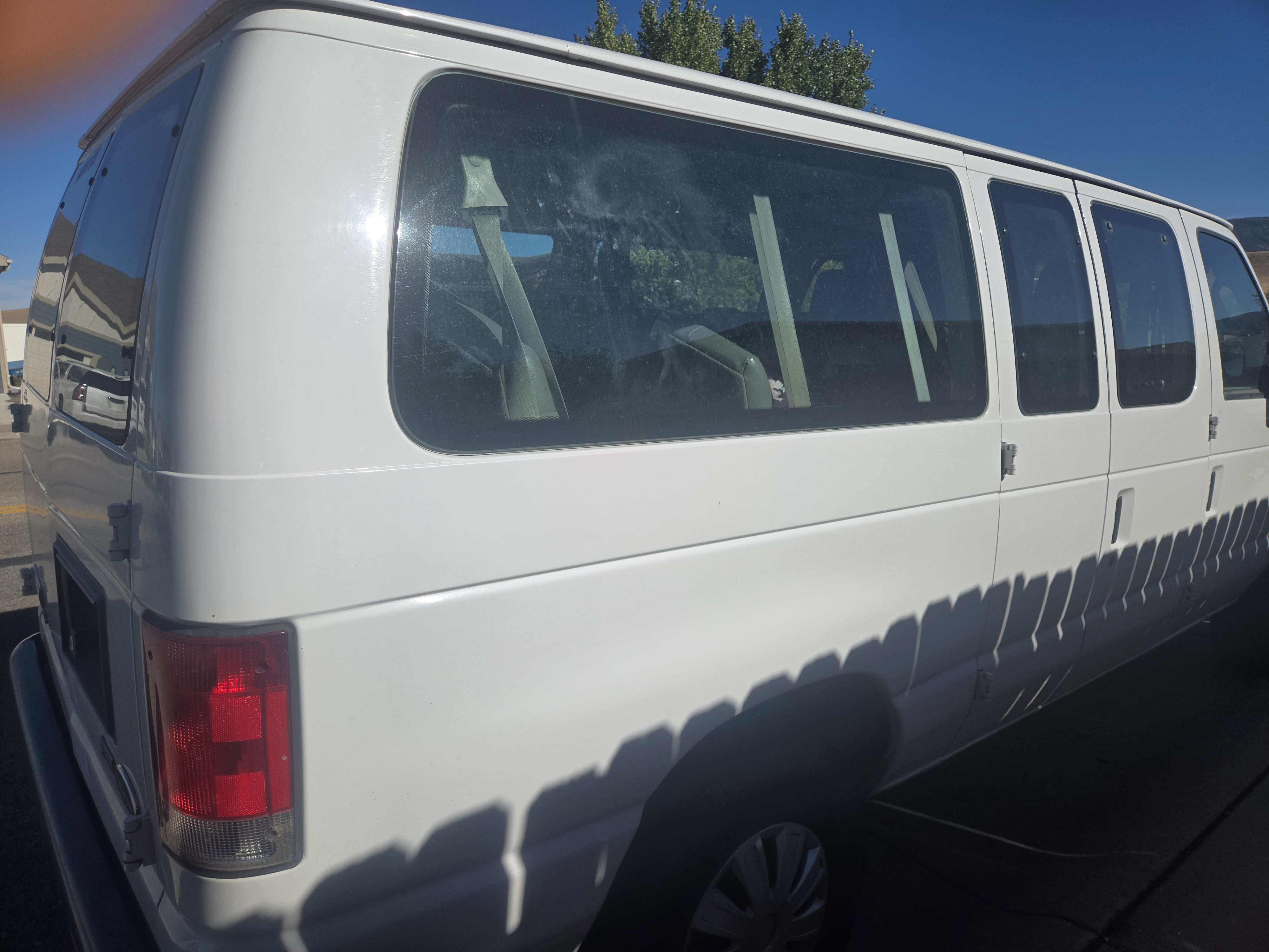 Used 2014 Ford E-350 and Econoline 350 XL RWD image 9