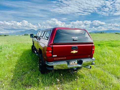 Used 2019 Chevrolet Silverado 2500 LTZ w/ Duramax Plus Package AWD/4WD image 6