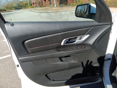 Used 2016 GMC Terrain SLE image 15