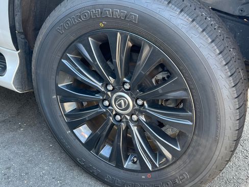 Used 2023 Lexus GX 460 Luxury image 13