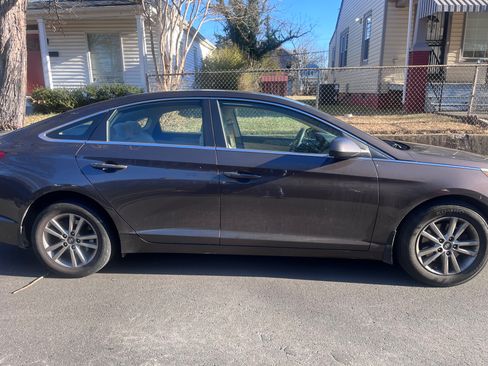 Used 2015 Hyundai Sonata SE w/ Option Group 09 image 6