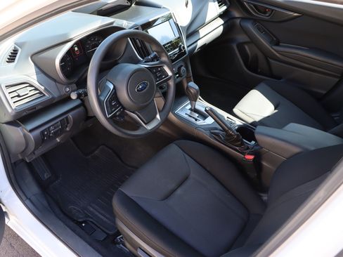 Used 2017 Subaru Impreza 2.0i Premium image 17