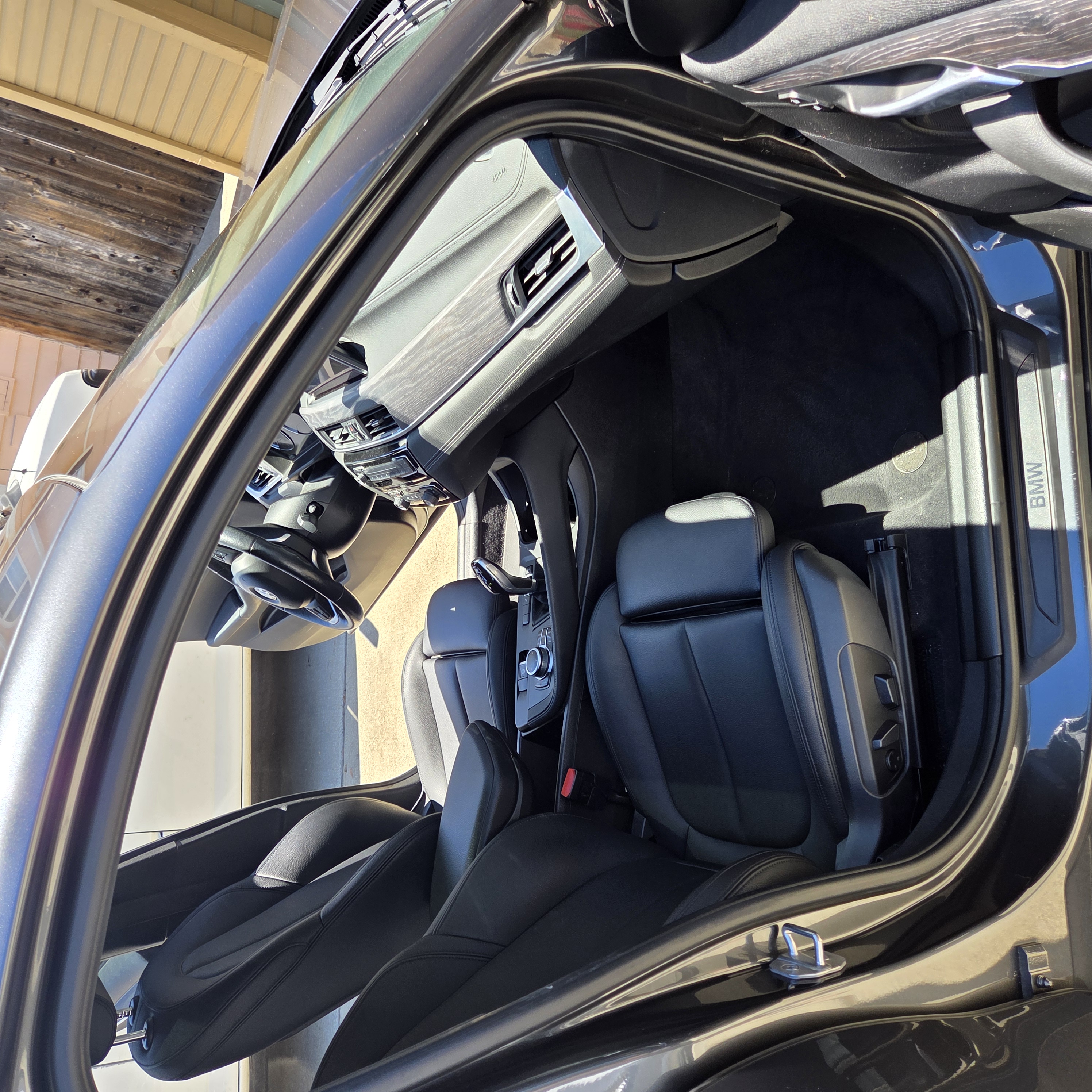 Used 2020 BMW X2 sDrive28i w/ Convenience Package FWD image 12