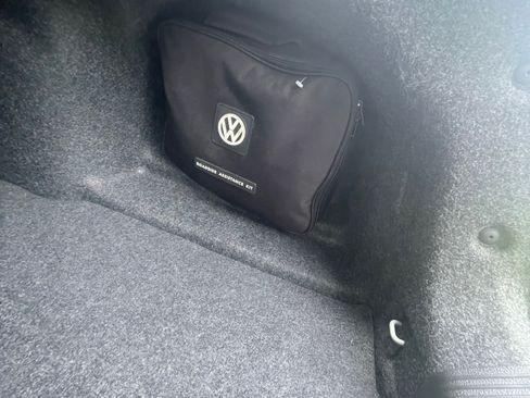 Used 2018 Volkswagen Passat 2.0T SE image 12