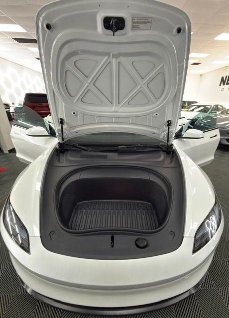 Used 2024 Tesla Model 3 Performance AWD/4WD image 6